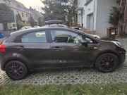 Sprzedam samochód Kia Rio z 2013 roku