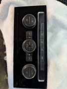Panel klimatyzacji z ramką  golf 7 5G0 907 044BK