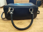 Torebka listonoszka czarna skóra jamnik