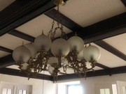 Sprzedam duży żyrandol do salonu