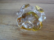 Szklana popielniczka z grubego kolorowego szkła ZOBACZ 