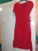 Nowa czerwona sukienka