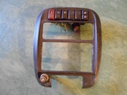 Kia  Retona ramka  deski  rozdzielczej