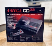 Commodore Amiga CD32 - stan kolekcjonerski NOS - nieużywana