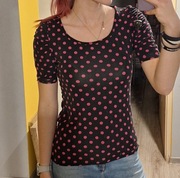 Bluzka w kropki.   