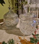 Kryształowe cukiernice i popielniczka 