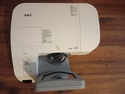 Projektor NEC U250X