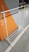 Sprzedam wieszak na ubrania IKEA