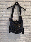 Damska torebka plecak lakierowana 