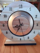 Zegar wolnostojący. Prezent