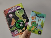 Dinozaury kolorowanka + książeczka z naklejkami nowe