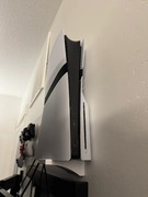 Uchwyt Ścienny PS5 Slim z Napędem / Pro