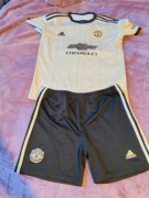 Zestaw Manchester United 10-12 lat