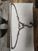 Stary mosiężny wieszak 