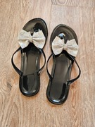 Czarne ozdobne klapki plażowe z cyrkoniami Rozmiar 39