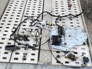 Zamek silnik drzwi  klamka vw transporter T5 t5.1 skrzydełka 