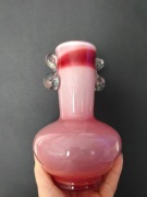 Wazon Tarnowiec motylek świnkowo-różowe duszkowe szkło