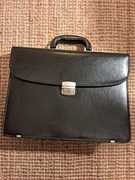 Aktówka skórzana czarna elegancka na dokumety