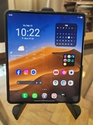 Samsung Galaxy Fold 5 (12/512gb) + etui Spigen