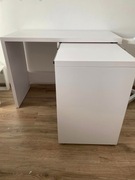 biurko z wysuwanym blatem