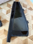 VOLVO XC90 II SZYBA Z DRZWI LEWY TYŁ TRÓJKĄT AS3