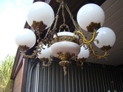 Bardzo piękny antyk żyrandol mosiężny,ceramika.