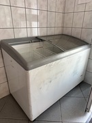 Zamrażarka przeszklona witryna