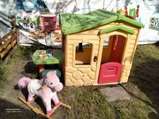 Domek  firmy Little tikes .