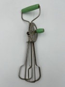 Mikser ręczny kuchenny z czasów PRLu