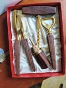 Zestaw dziadek do orzechów, korkociąg, otwieracz, korek do butelki - PRL