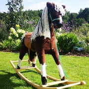 Bardzo duży koń na biegunach XXL 100 x 147 cm