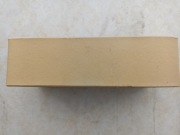 Nowe cegły klinkierowe żółte dziurawka pozostałości po budowie