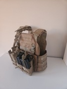 Kamizelka taktyczna 8 fields ładownica na magazynki 6 szt