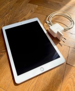 Apple iPad PRO 9.7 128GB A1674 Cellular
