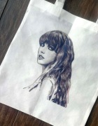 Torebka tote bag materiał non woven wymiary 36x40 cm taylor swift 