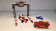 LEGO 8423  Międzynarodowe wyścigi Grand Prix Zygzak MCQueen