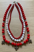 Efektowny naszyjnik z białych i czerwonych korali