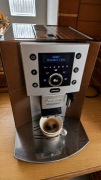 Sprzedam ładny ekspres Delonghi ESAM Perfecta