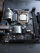 Płyta B365M-ITX/ac z procesorem i5-9400 