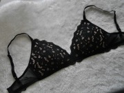 *H&M* piękny biustonosz koronka 75D