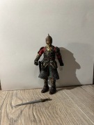 132 TOYBIZ LORD OF THE RINGS KING OF ROHAN THEODEN