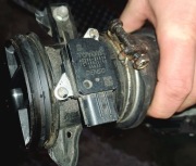 Przepływomierz POWIETRZA DENSO TOYOTA Auris 