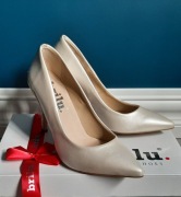 BRILU Ślubne Szpilki Perłowe Ecru Beż Złote 37