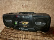 Stary radiomagnetofon SHARP WQ-T351