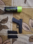 Replika Glock 17 Gen-4 WE zestaw 