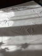 Obrus ręcznie haftowany 140x140