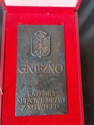 Odlew drzwi gnieźnieńskich z brązu 
