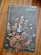 Oko cyklonu Patrick White