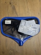 podbierak do czyszczenia basenu marki Yeabett