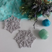 Szydełkowe śnieżynki na choinkę Srebrne